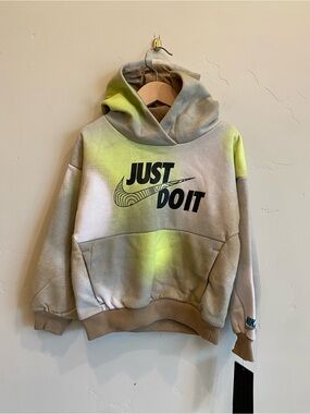 NIKE Tan & Grey Spray Paint Design Logo Hoodie